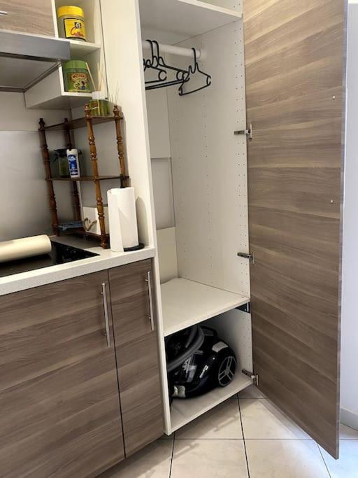 Appartement Studio Le 17 Pres De Paris à Montlhéry Extérieur photo